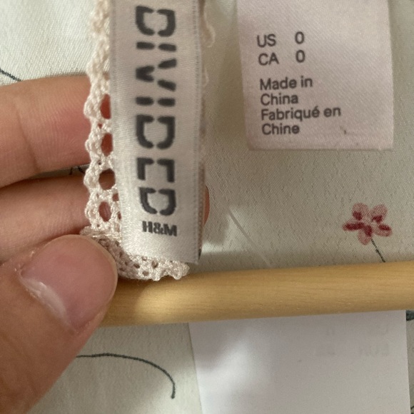 Brand NEW H&M floral print wrap dress - Picture 8 of 13